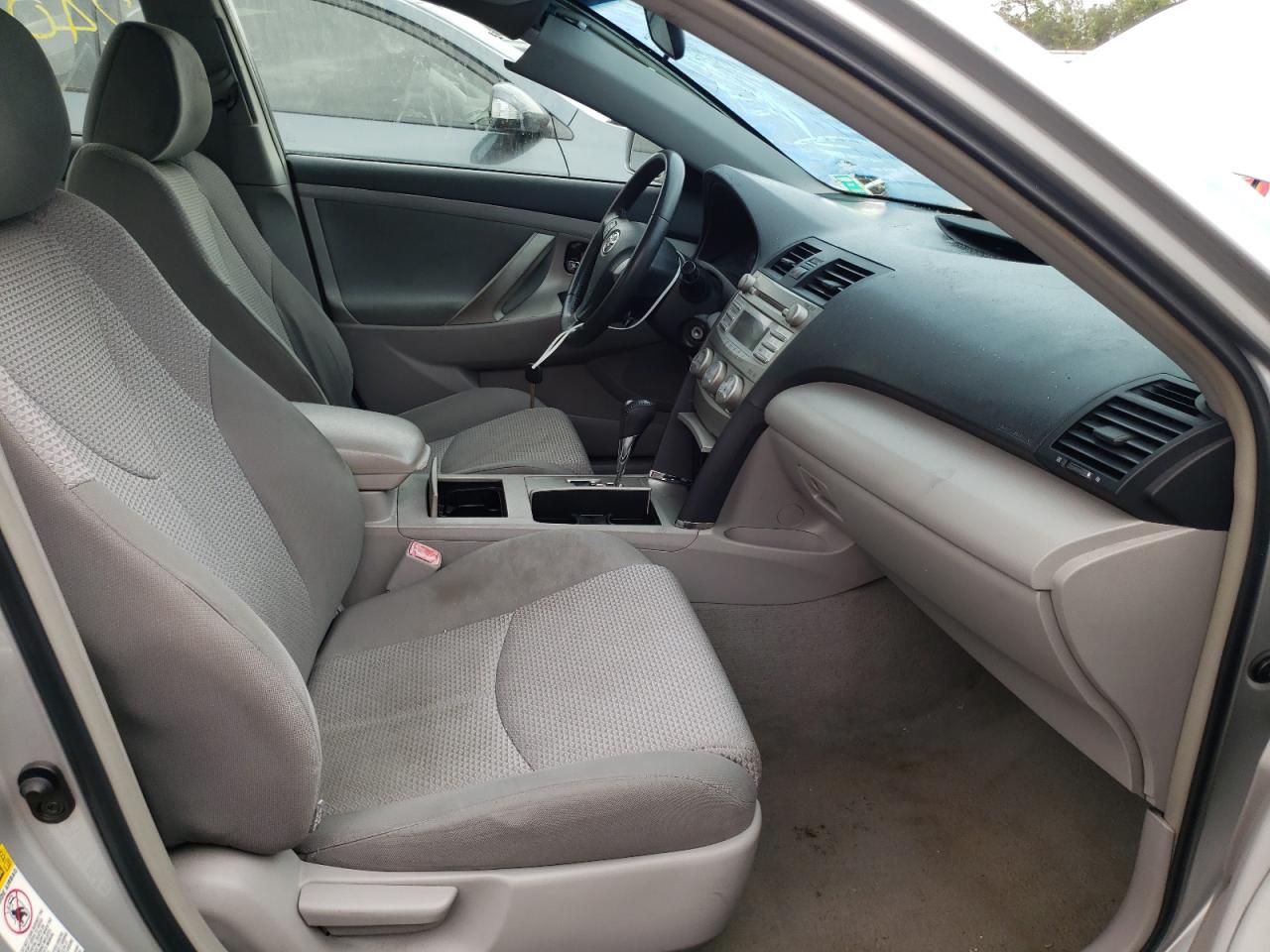 Photo 5 from auction – 2011 TOYOTA CAMRY BASE with VIN 4T1BF3EK7BU630088