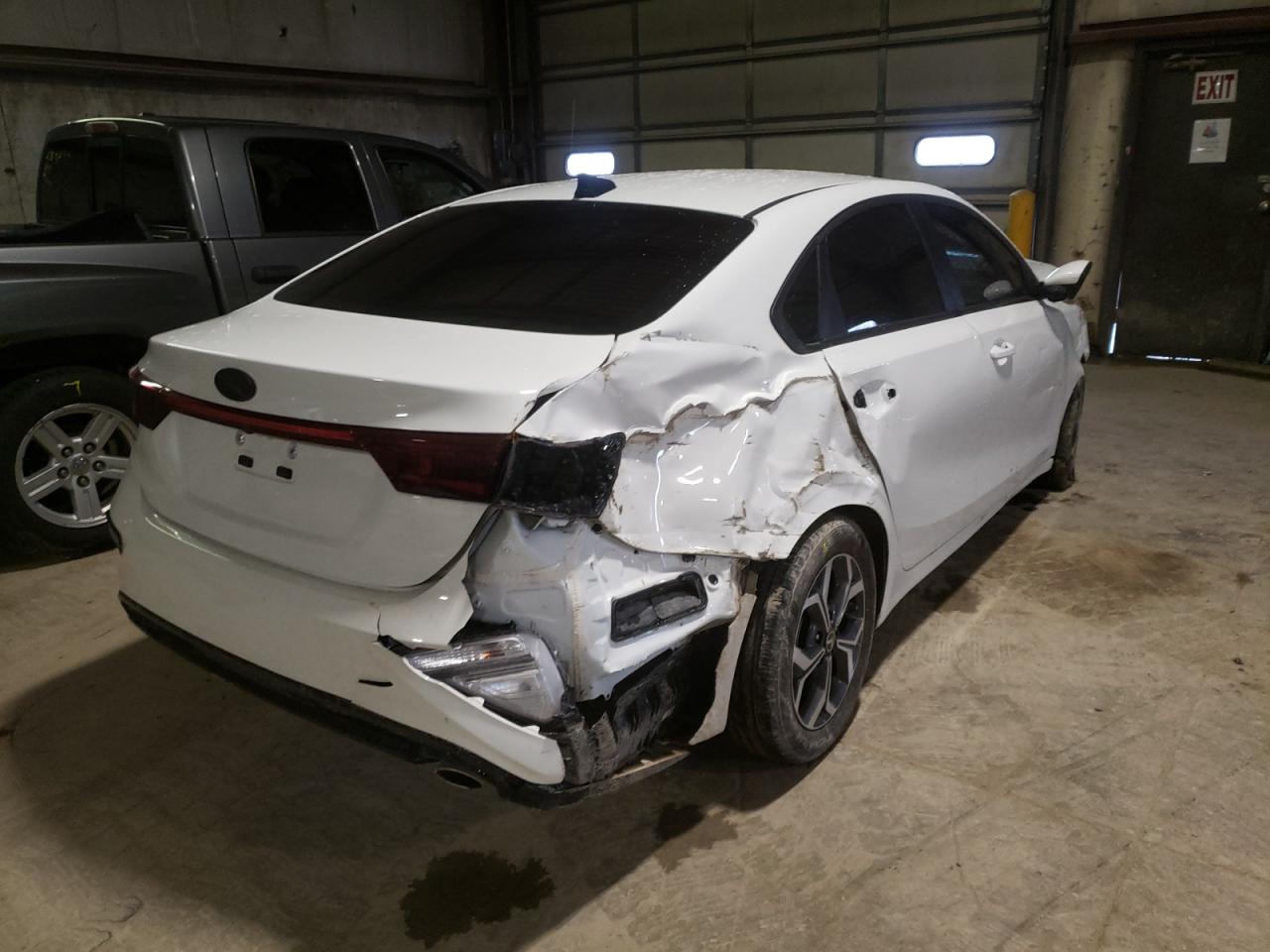 Photo 4 from auction – 2019 KIA FORTE FE with VIN 3KPF24AD6KE138018
