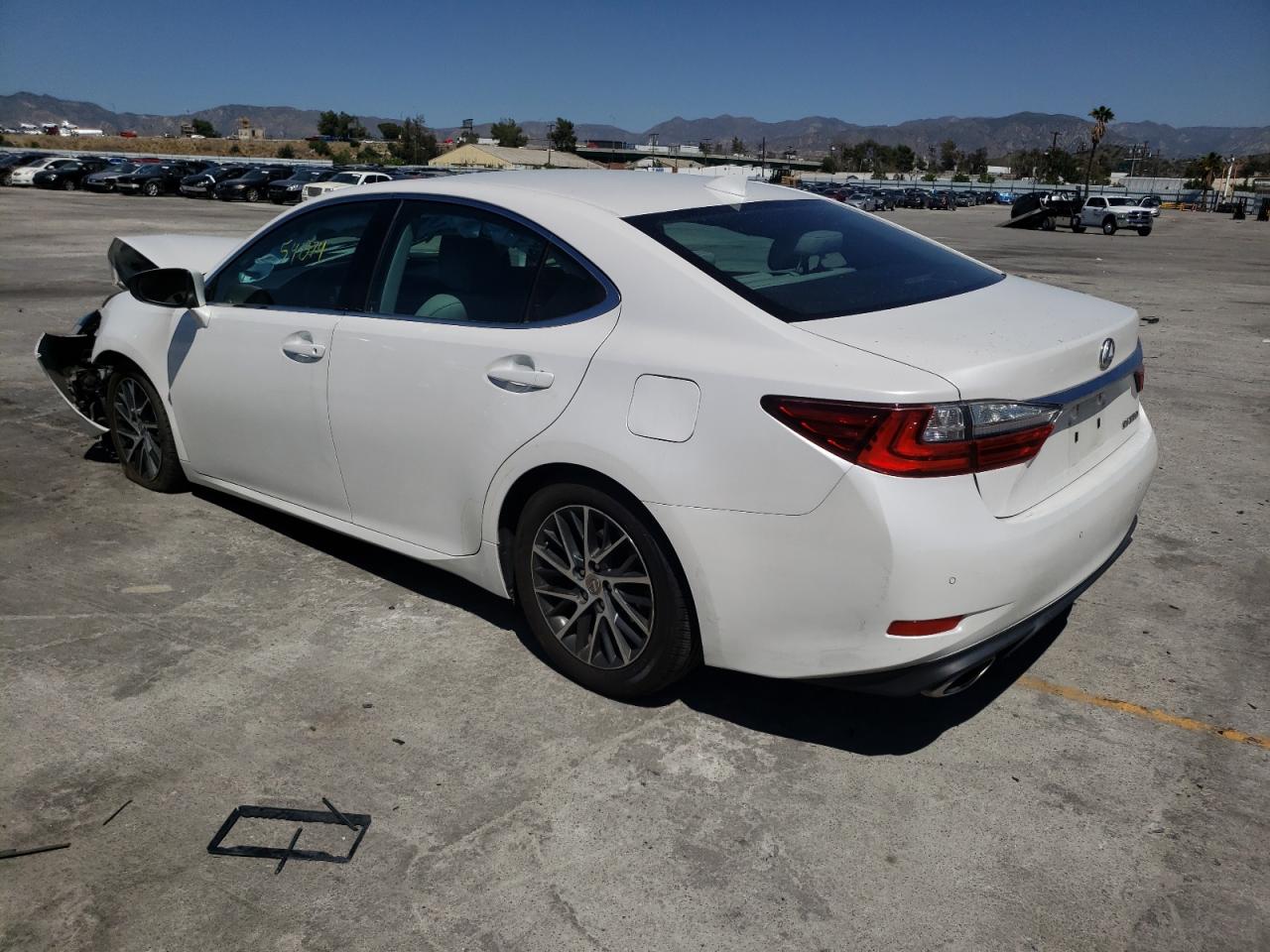 Photo 3 from auction – 2017 LEXUS ES 350 with VIN 58ABK1GG1HU045775