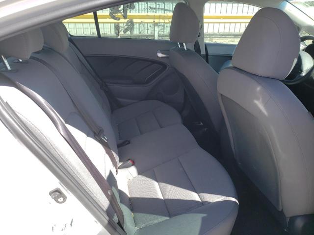 Photo 6 from auction – 2017 KIA FORTE LX with VIN 3KPFK4A77HE133588