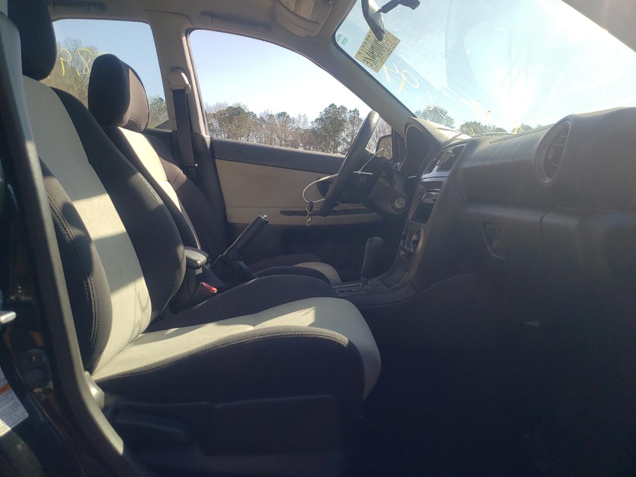 Photo 5 from auction – 2005 SAAB 9-2 LINEAR with VIN JF4GG61665H057255