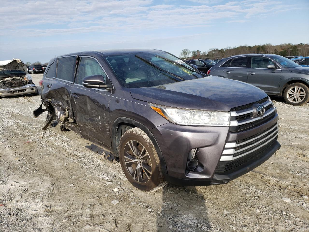 Photo 1 from auction – 2019 TOYOTA HIGHLANDER with VIN 5TDZARFH5KS046669