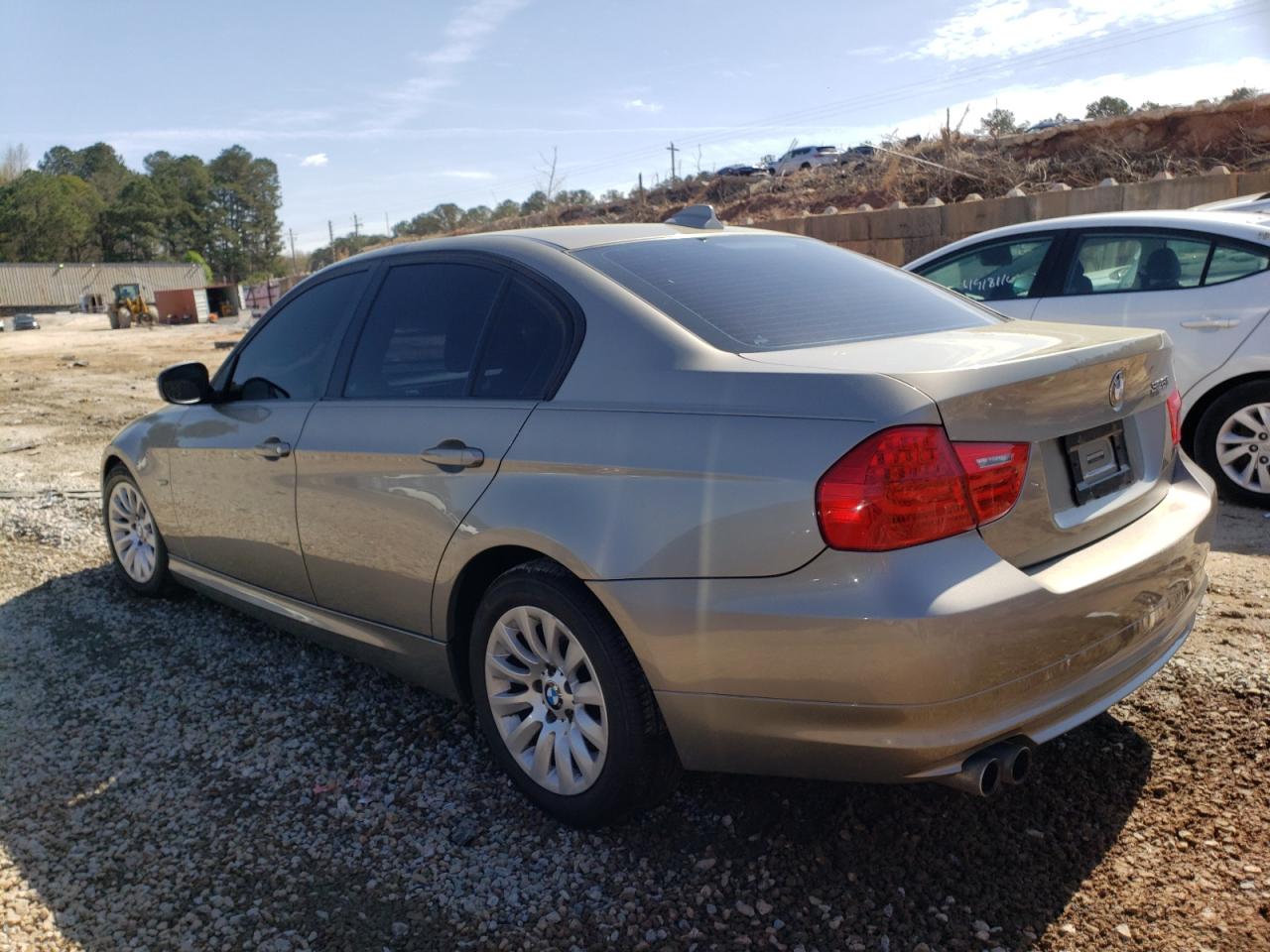 Photo 3 from auction – 2009 BMW 328 I with VIN WBAPH77529NM27176