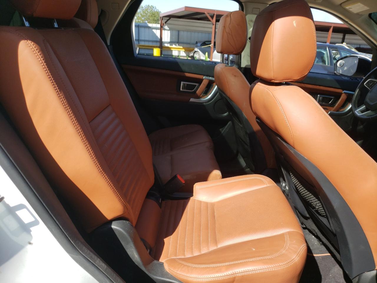 Photo 6 from auction – 2016 LAND ROVER DISCOVERY with VIN SALCT2BG7GH551833