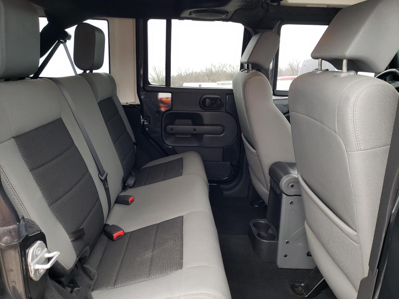 Photo 6 from auction – 2010 JEEP WRANGLER U with VIN 1J4BA5H15AL124730