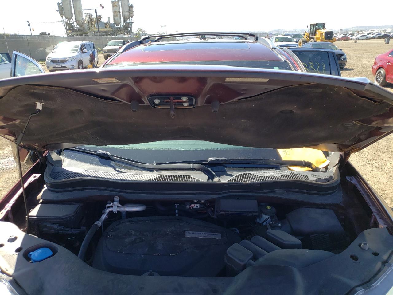 Photo 7 from auction – 2018 HONDA PILOT ELIT with VIN 5FNYF6H01JB037053