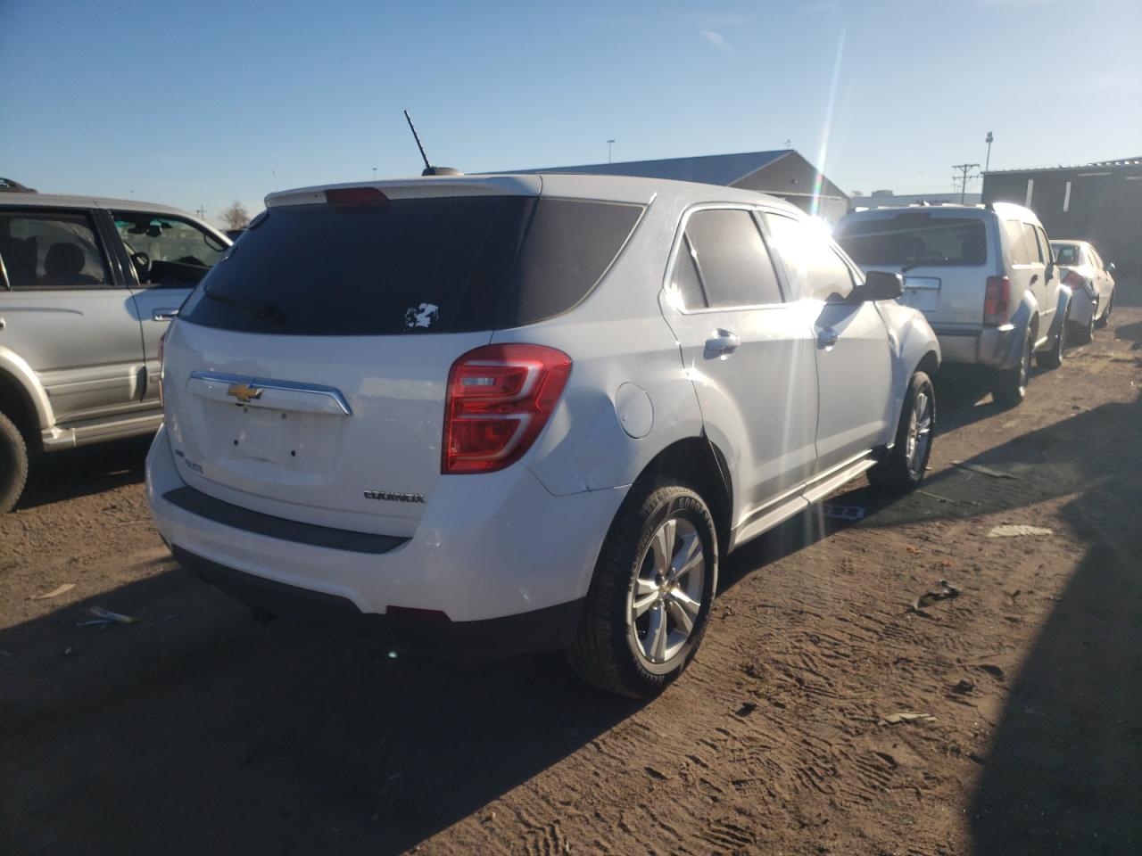 Photo 4 from auction – 2016 CHEVROLET EQUINOX LS with VIN 2GNFLEEK5G6214015