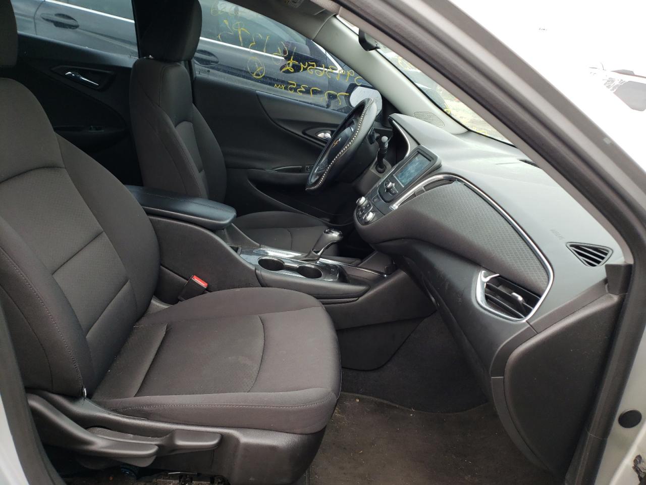 Photo 5 from auction – 2016 CHEVROLET MALIBU LT with VIN 1G1ZE5ST6GF181375