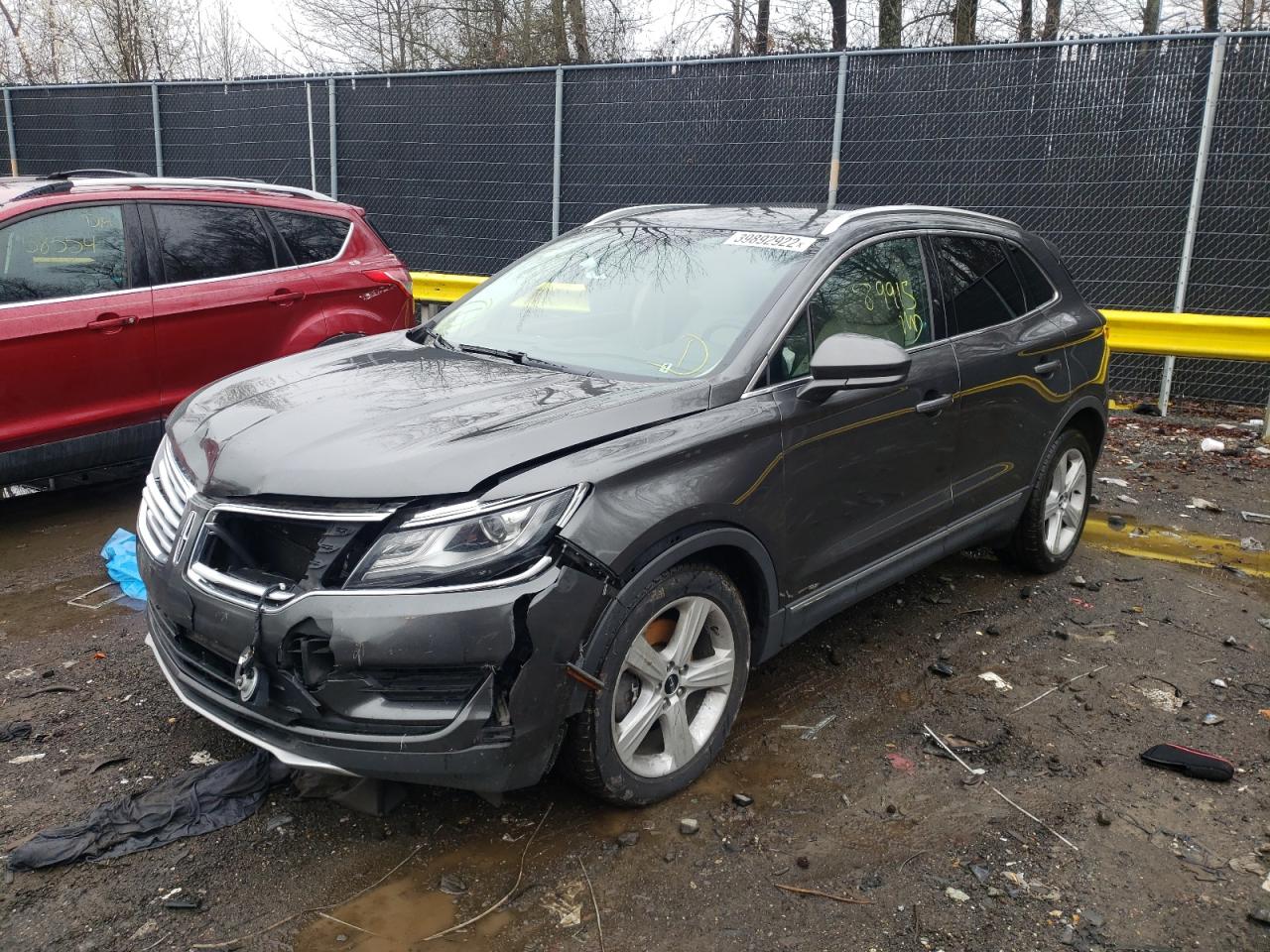 Photo 2 from auction – 2017 LINCOLN MKC PREMIE with VIN 5LMCJ1C91HUL50213