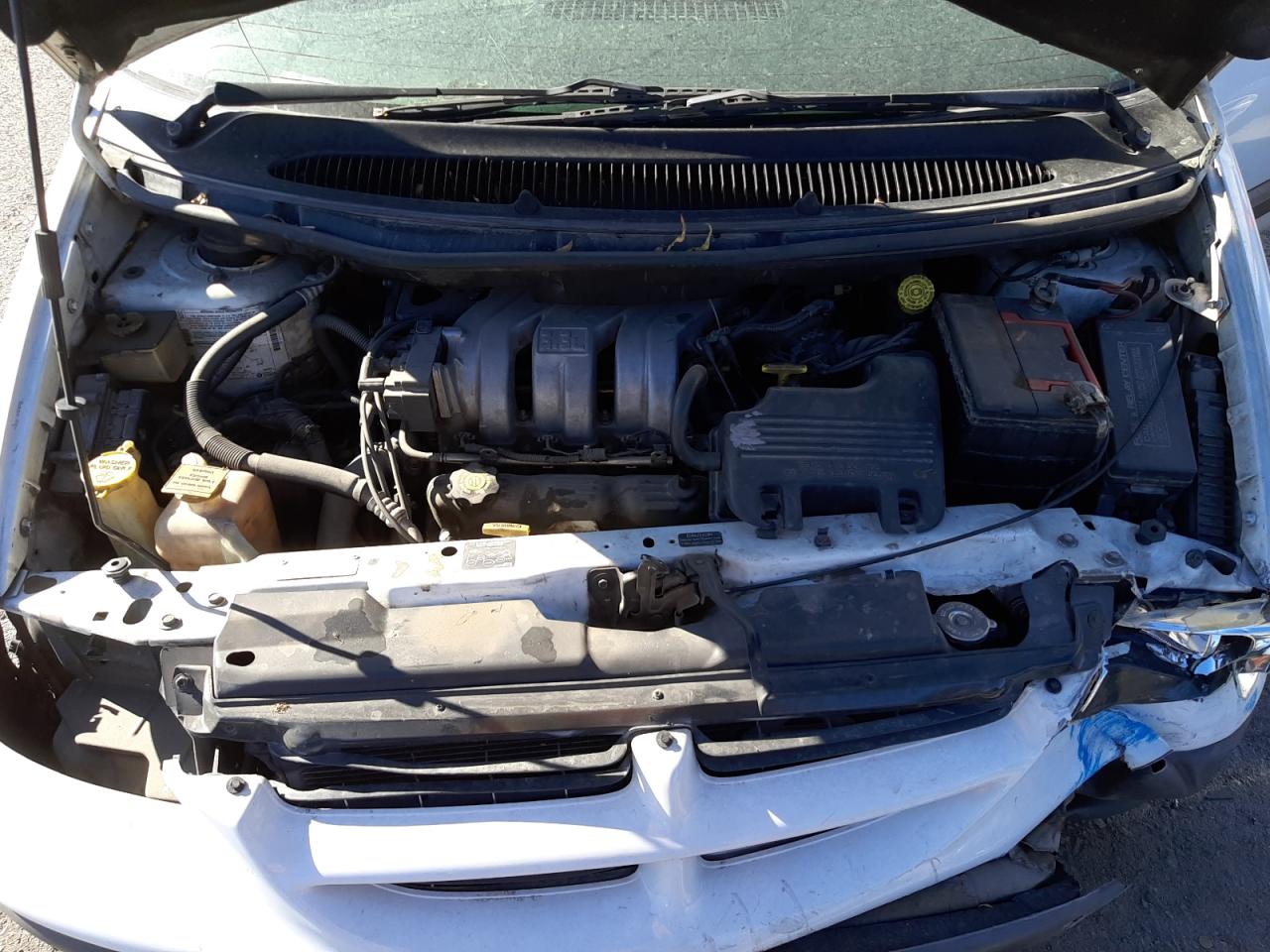 Photo 7 from auction – 1999 DODGE GRAND CARA with VIN 2B4GP44R7XR311559
