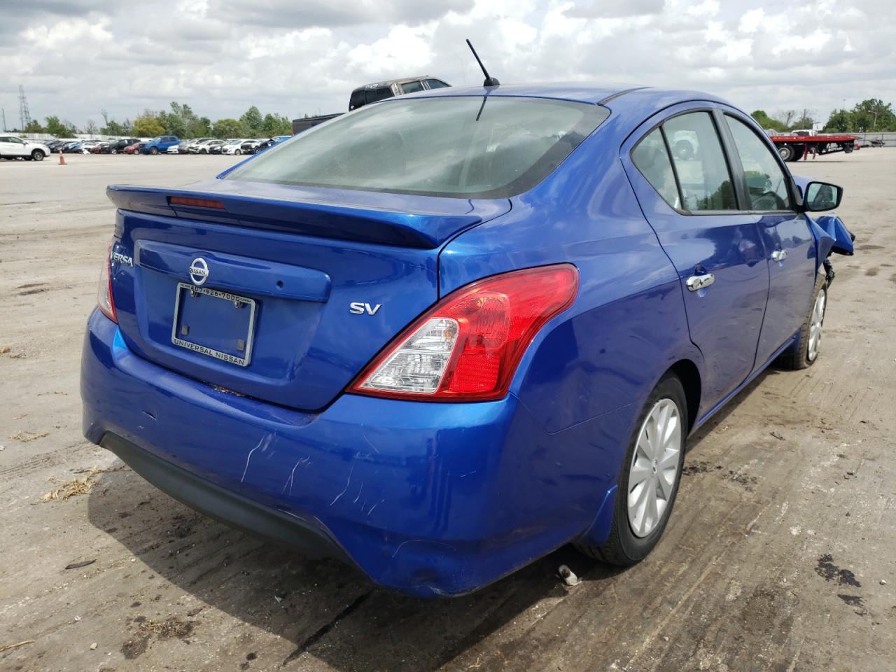 Photo 4 from auction – 2017 NISSAN VERSA S with VIN 3N1CN7AP9HL825880
