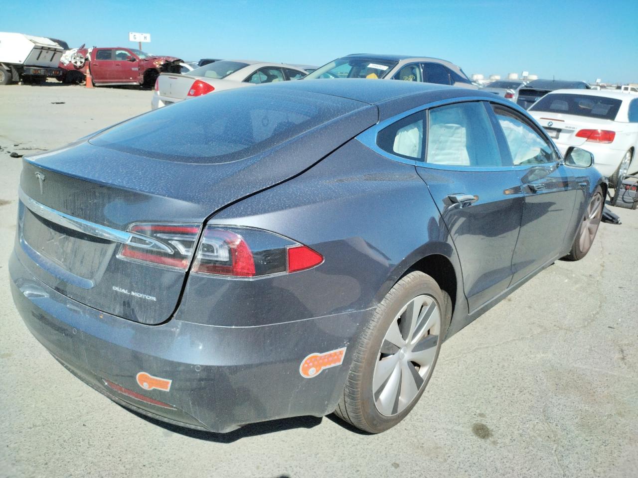 Photo 4 from auction – 2020 TESLA MODEL S with VIN 5YJSA1E23LF400033