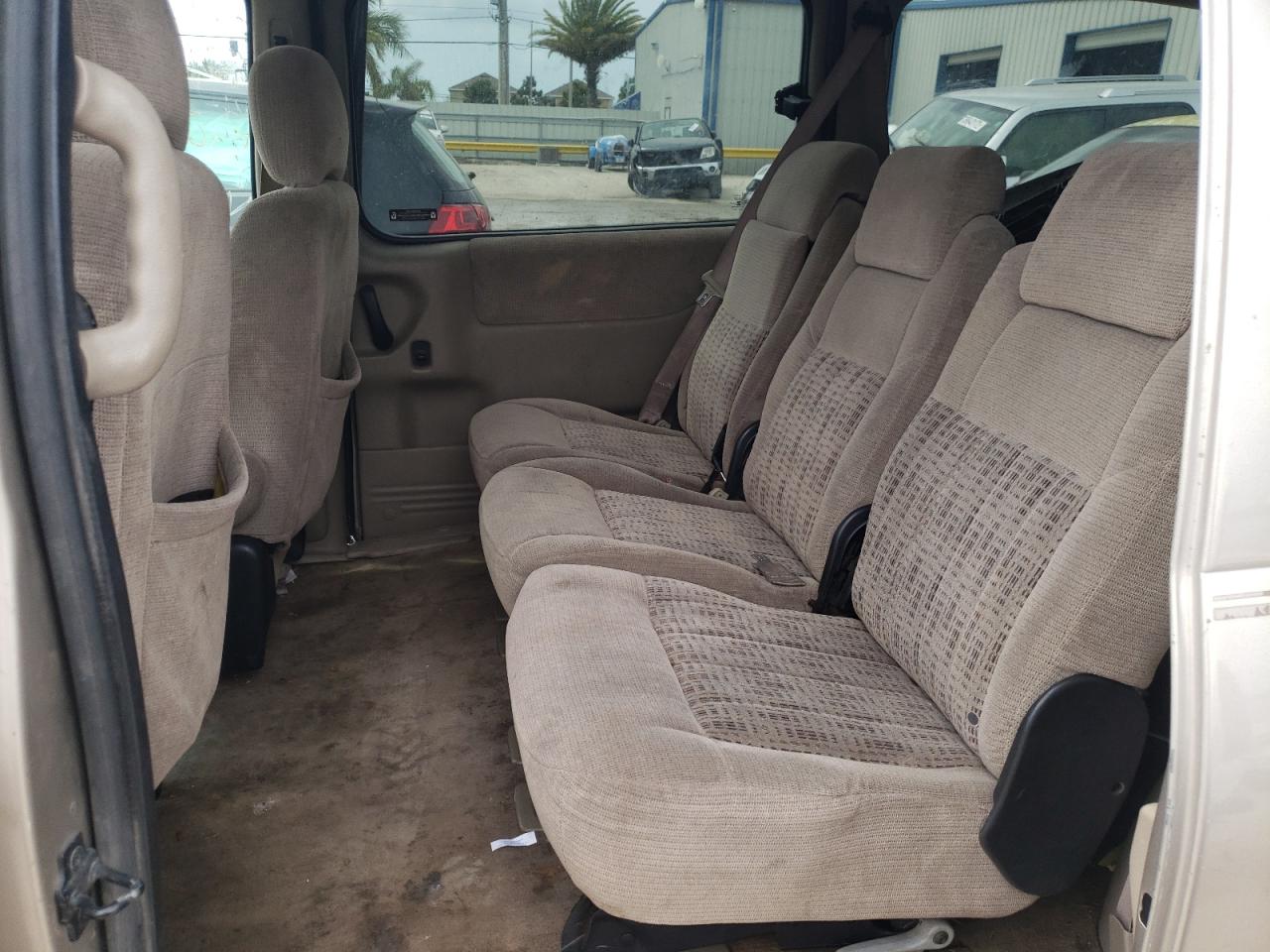 Photo 6 from auction – 2001 CHEVROLET VENTURE with VIN 1GNDX03E41D117974