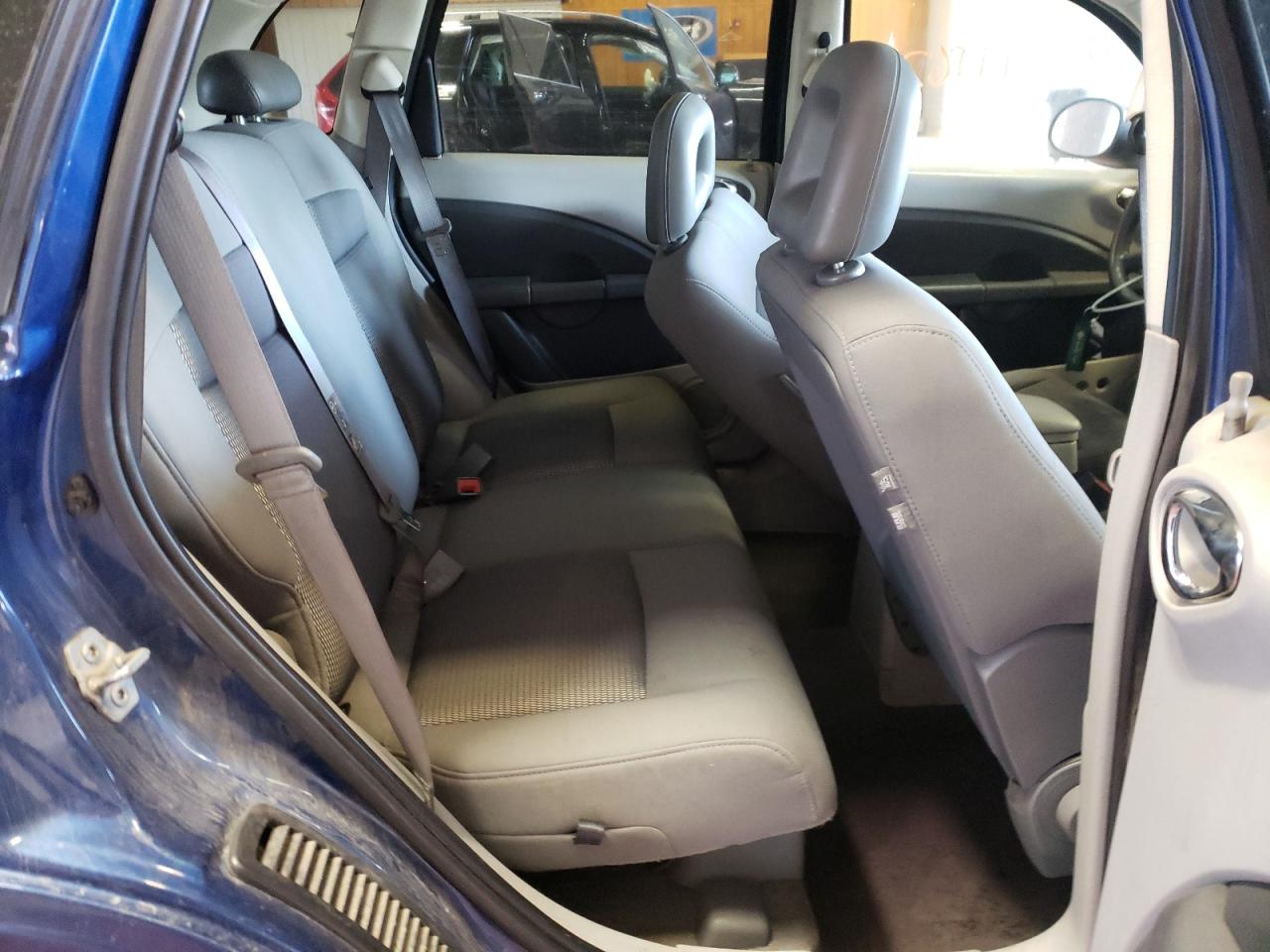 Photo 6 from auction – 2009 CHRYSLER PT CRUISER with VIN 3A8FY58969T538133