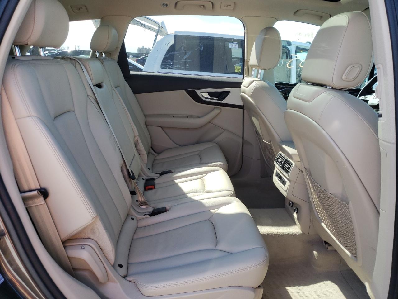 Photo 6 from auction – 2019 AUDI Q7 PREMIUM with VIN WA1AHAF76KD028642
