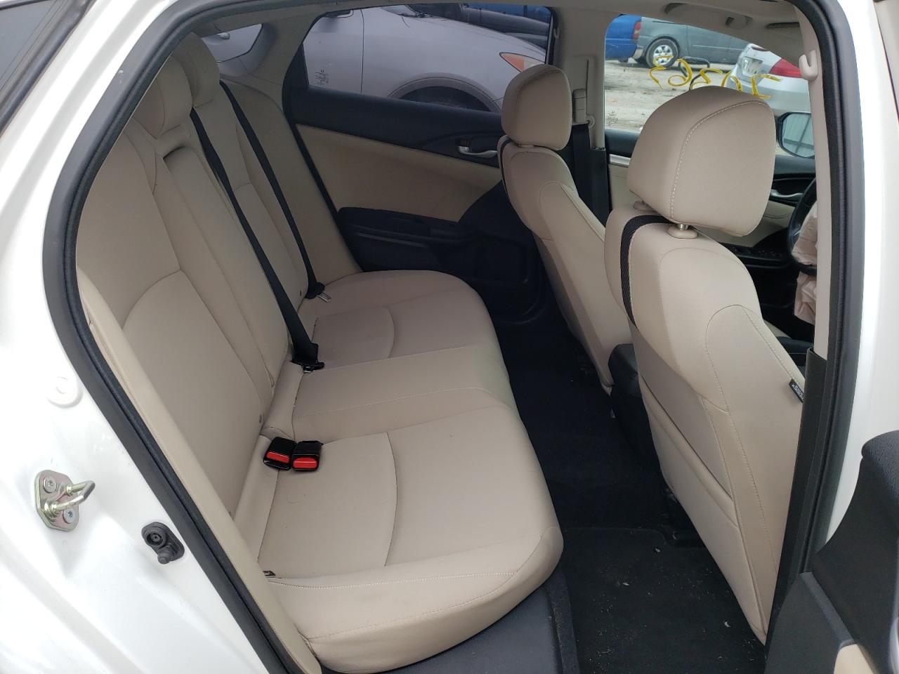 Photo 6 from auction – 2016 HONDA CIVIC EX with VIN 19XFC2F7XGE223990