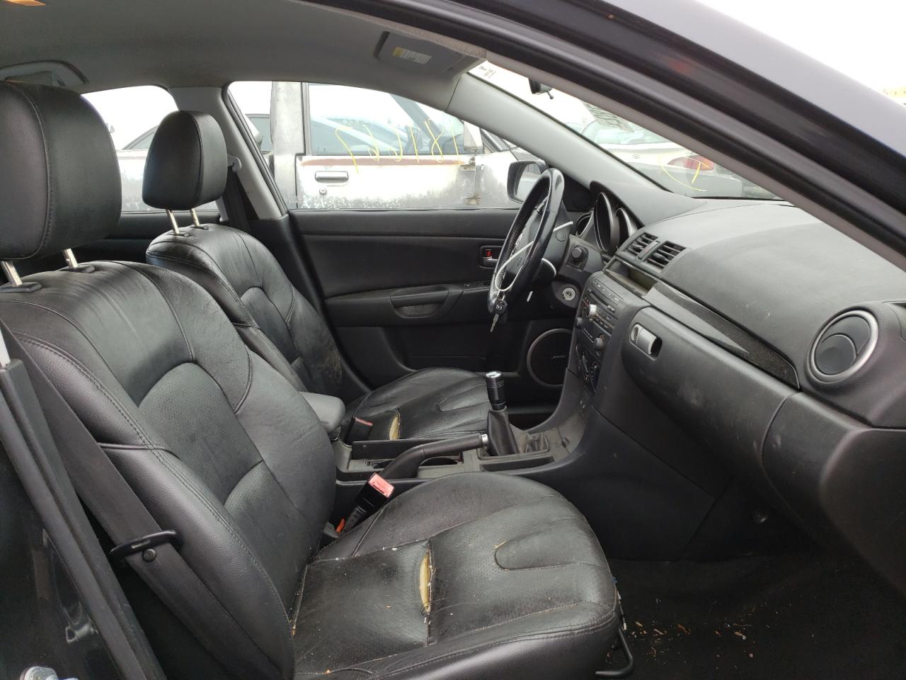 Photo 5 from auction – 2005 MAZDA 3 S with VIN JM1BK123051294128