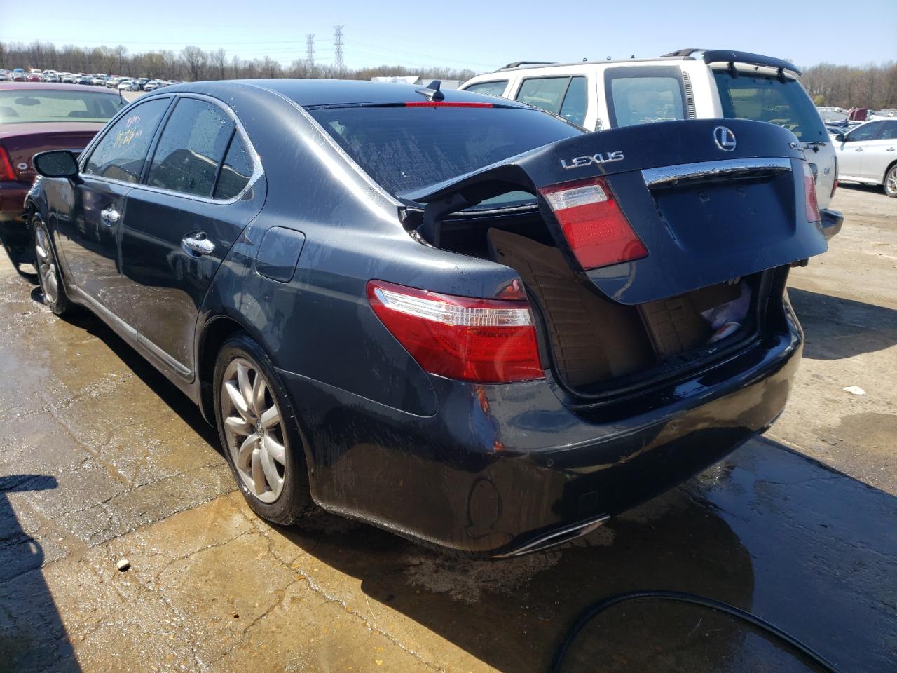 Photo 3 from auction – 2007 LEXUS LS 460 with VIN JTHBL46F975003025