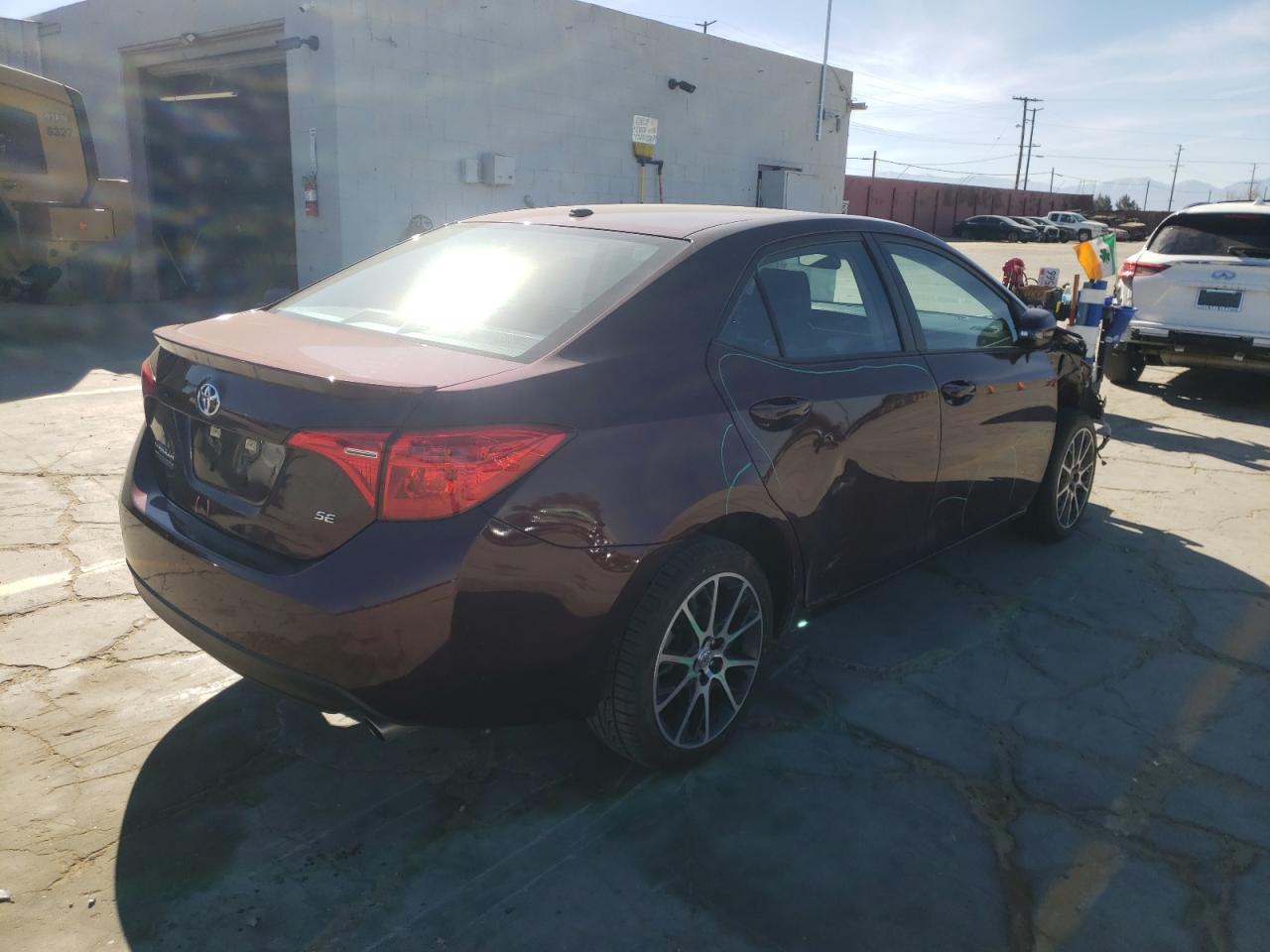 Photo 4 from auction – 2017 TOYOTA COROLLA L with VIN 5YFBURHE8HP605645