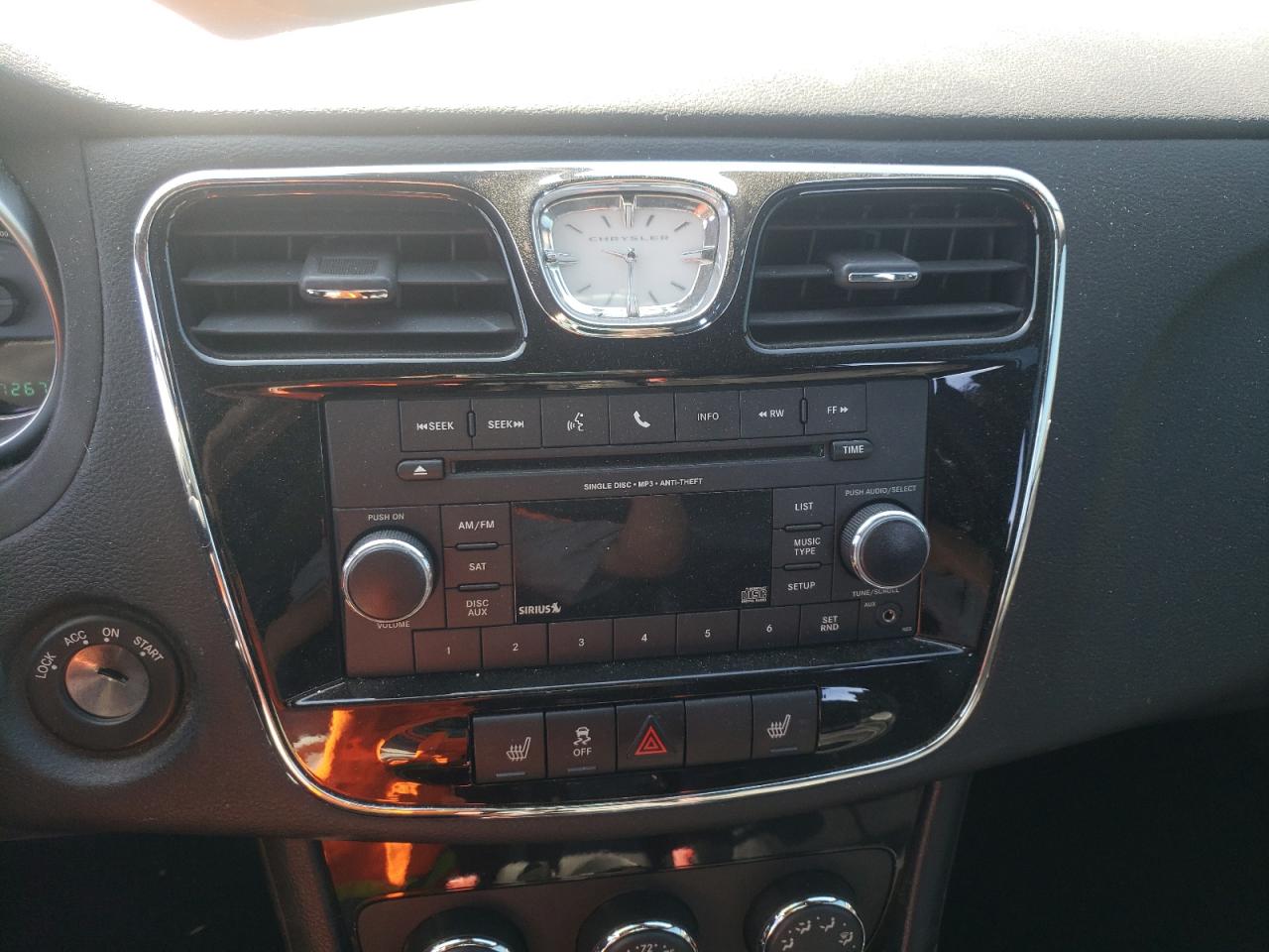Photo 9 from auction – 2014 CHRYSLER 200 LIMITE with VIN 1C3CCBCG1EN191886
