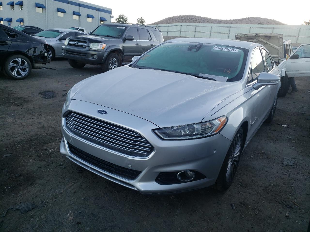 Photo 2 from auction – 2014 FORD FUSION TIT with VIN 3FA6P0RU1ER154810