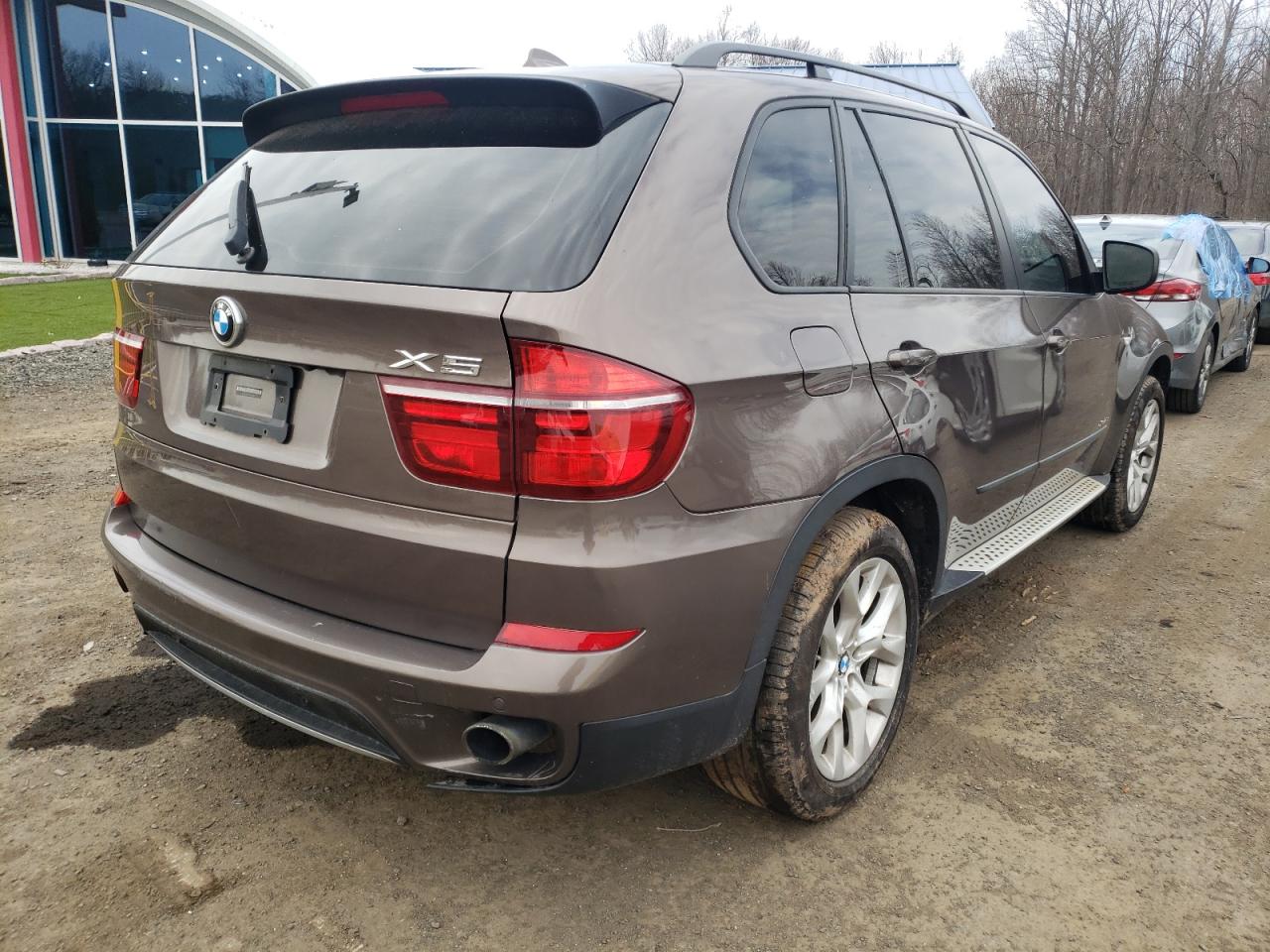 Photo 4 from auction – 2011 BMW X5 XDRIVE3 with VIN 5UXZV4C57BL406557