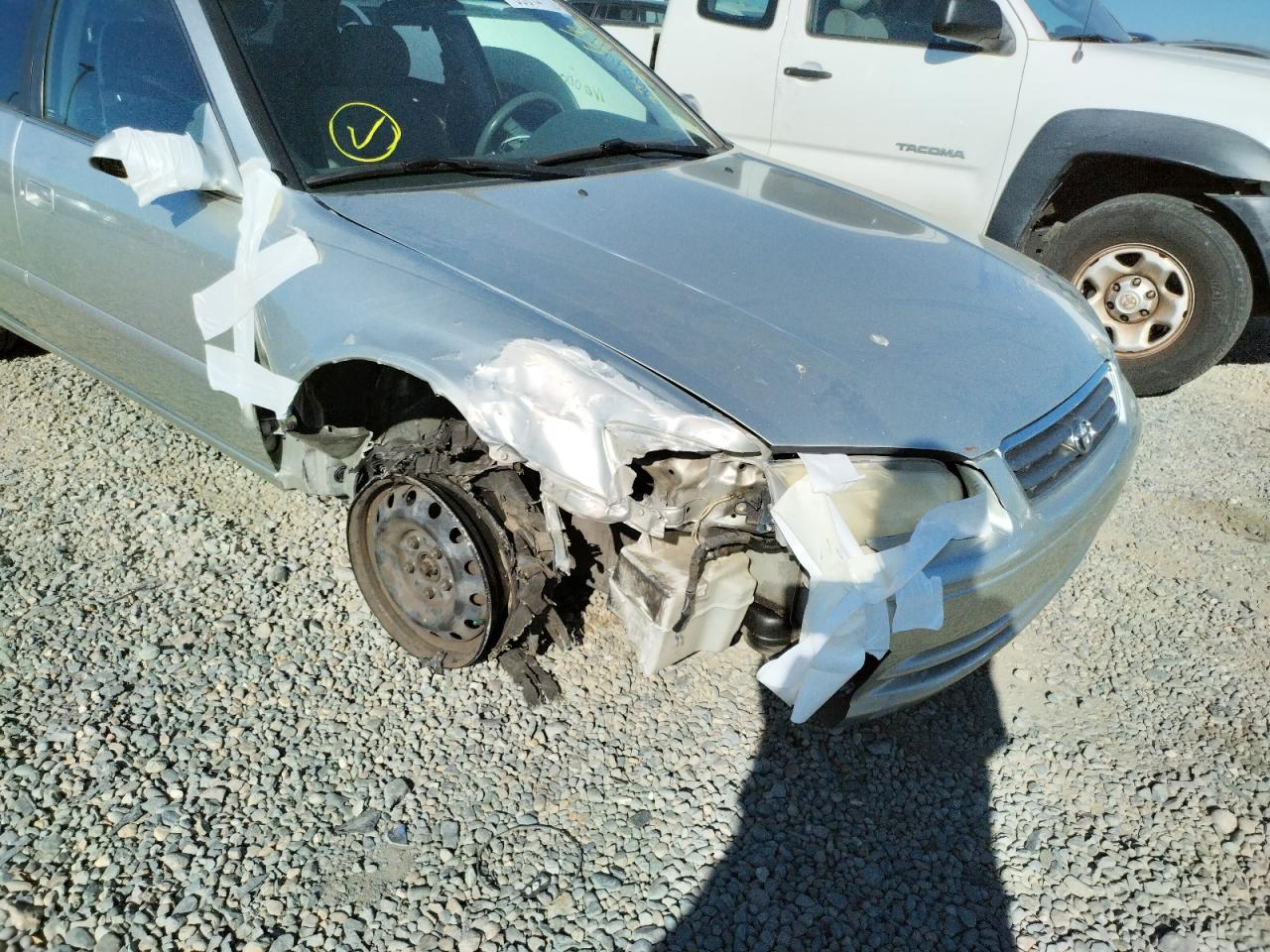 Photo 9 from auction – 2000 TOYOTA CAMRY LE with VIN JT2BF28K4Y0288201