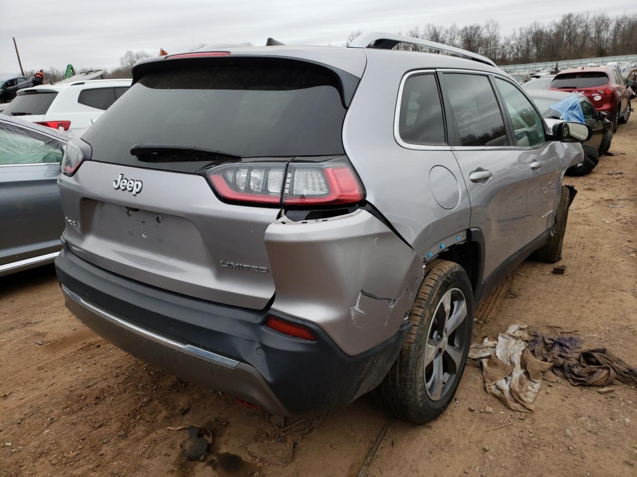 Photo 4 from auction – 2019 JEEP CHEROKEE L with VIN 1C4PJMDN8KD133688