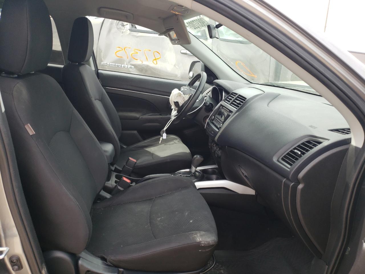 Photo 5 from auction – 2014 MITSUBISHI OUTLANDER with VIN 4A4AP3AU6EE023742