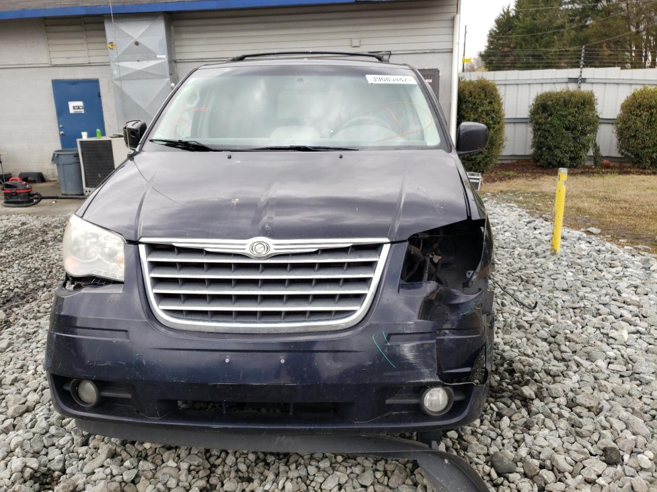 Photo 9 from auction – 2010 CHRYSLER TOWN & COU with VIN 2A4RR5D18AR449019