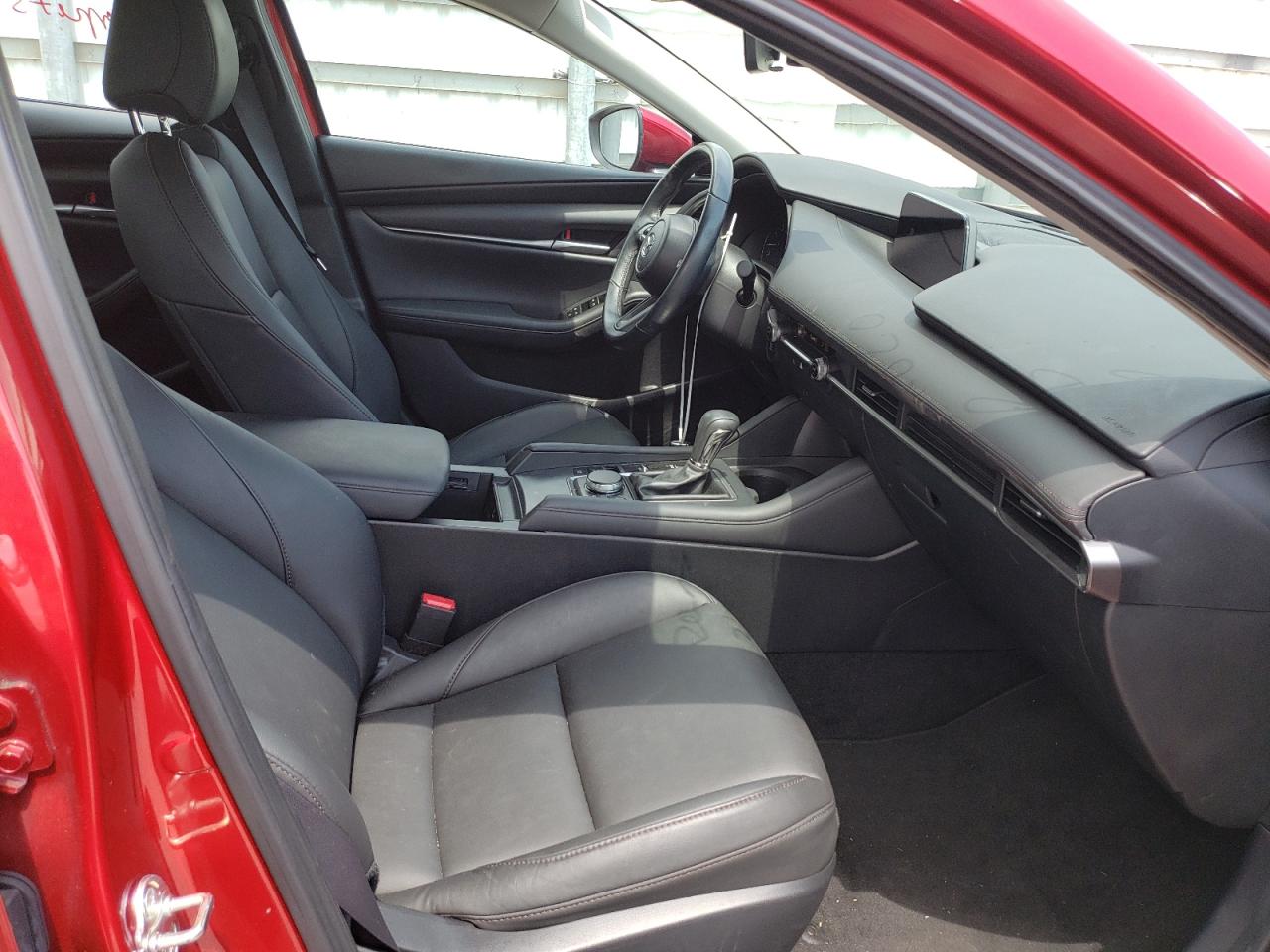 Photo 5 from auction – 2020 MAZDA 3 SELECT with VIN 3MZBPACL7LM131022