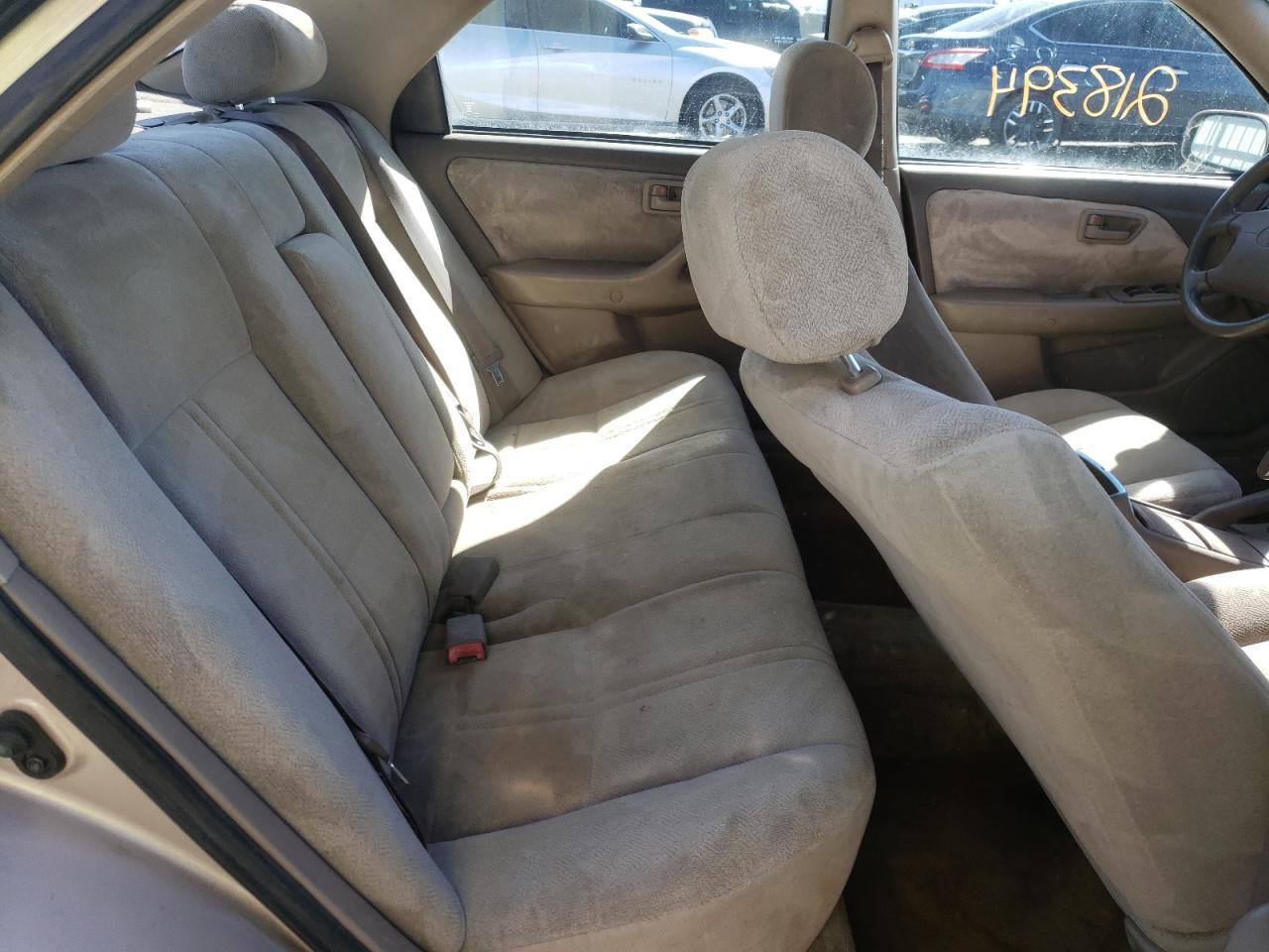 Photo 6 from auction – 2001 TOYOTA CAMRY CE with VIN 4T1BG22K91U026391