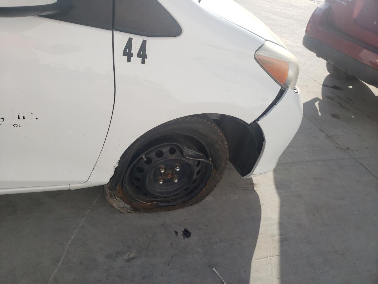 Photo 9 from auction – 2013 TOYOTA YARIS with VIN JTDKTUD3XDD556746