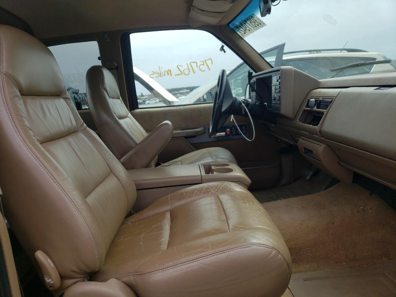 Photo 5 from auction – 1994 CHEVROLET GMT-400 C1 with VIN 2GCEC19K6R1319279