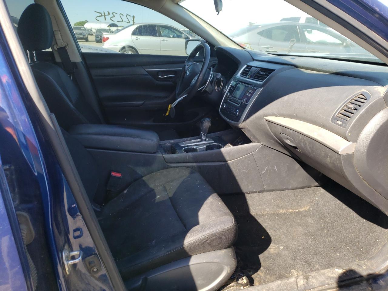 Photo 5 from auction – 2017 NISSAN ALTIMA 2.5 with VIN 1N4AL3AP2HC494242