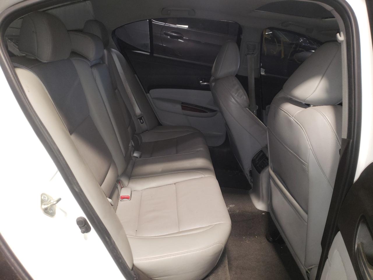 Photo 6 from auction – 2015 ACURA TLX TECH with VIN 19UUB1F55FA008216