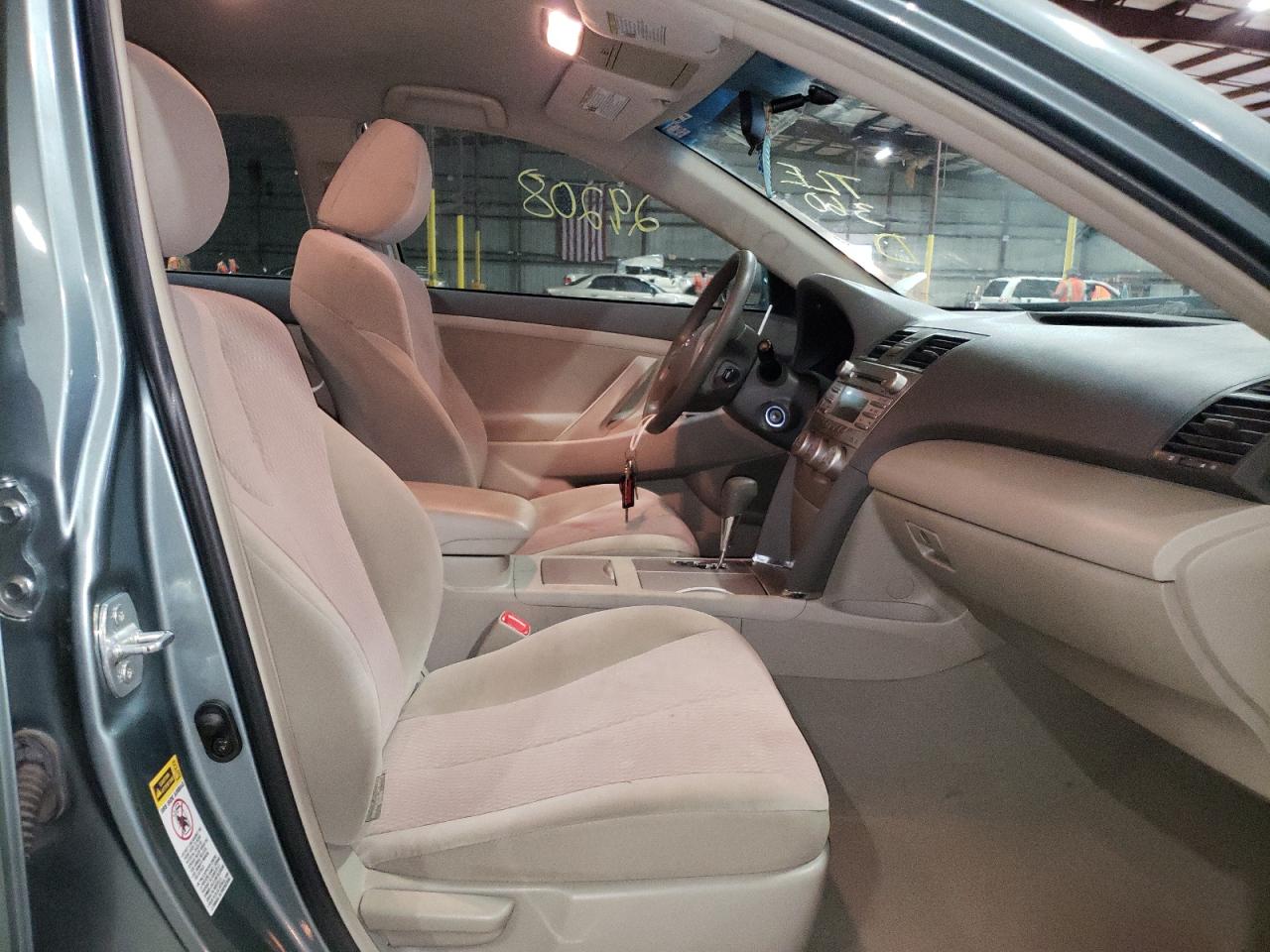 Photo 5 from auction – 2011 TOYOTA CAMRY BASE with VIN 4T1BF3EK0BU595345