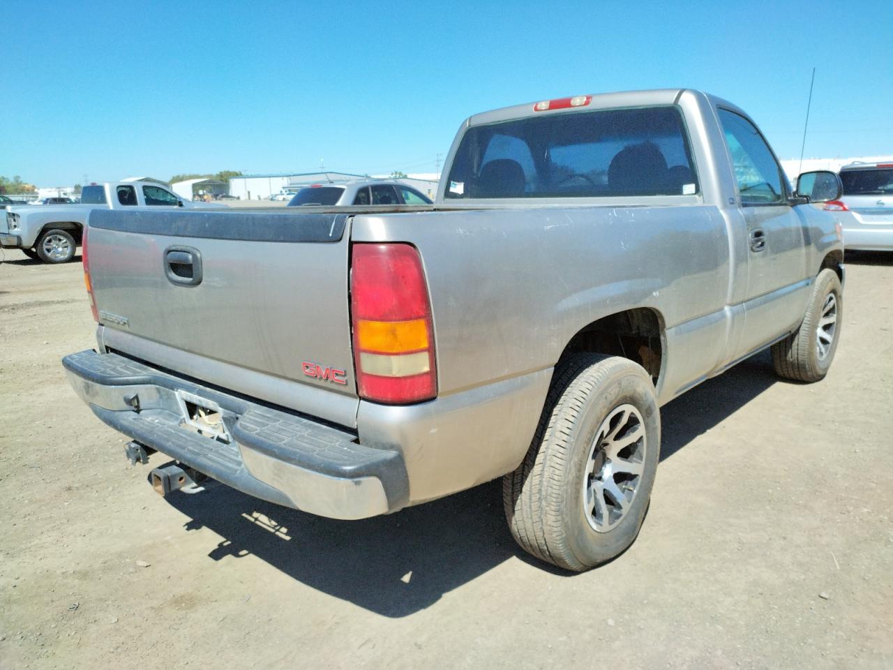Photo 4 from auction – 2001 GMC NEW SIERRA with VIN 1GTEC14W81Z201661
