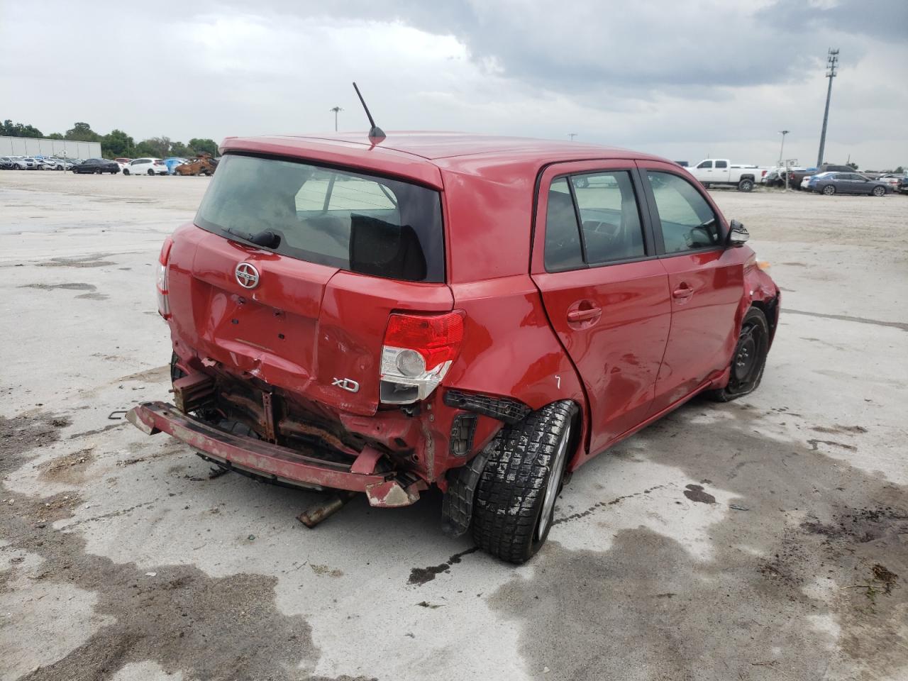 Photo 4 from auction – 2010 TOYOTA SCION XD with VIN JTKKU4B45AJ055696