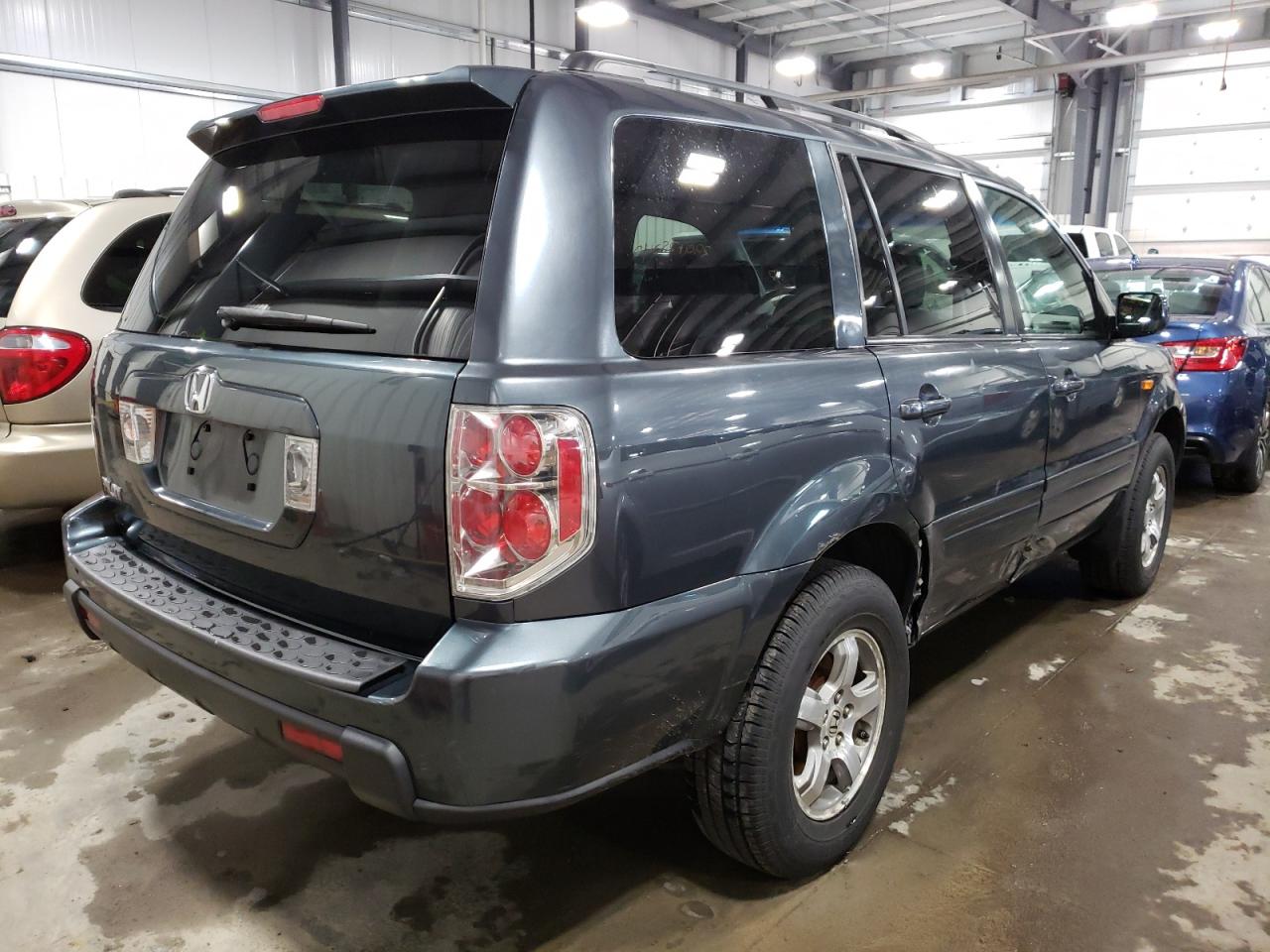 Photo 4 from auction – 2006 HONDA PILOT EX with VIN 5FNYF284X6B013742