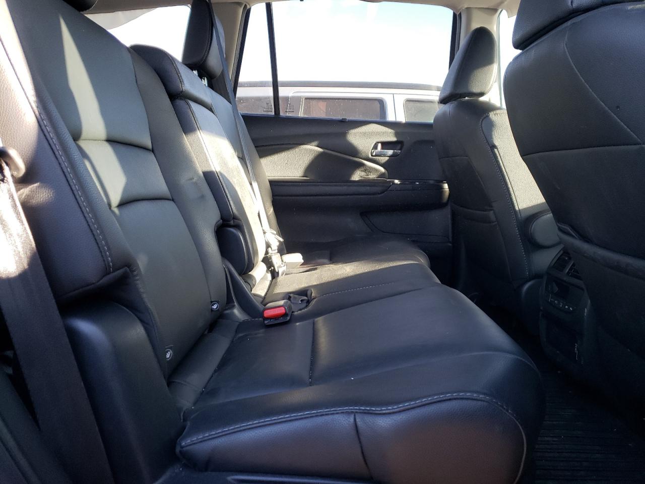 Photo 6 from auction – 2021 HONDA PILOT EXL with VIN 5FNYF6H54MB073335