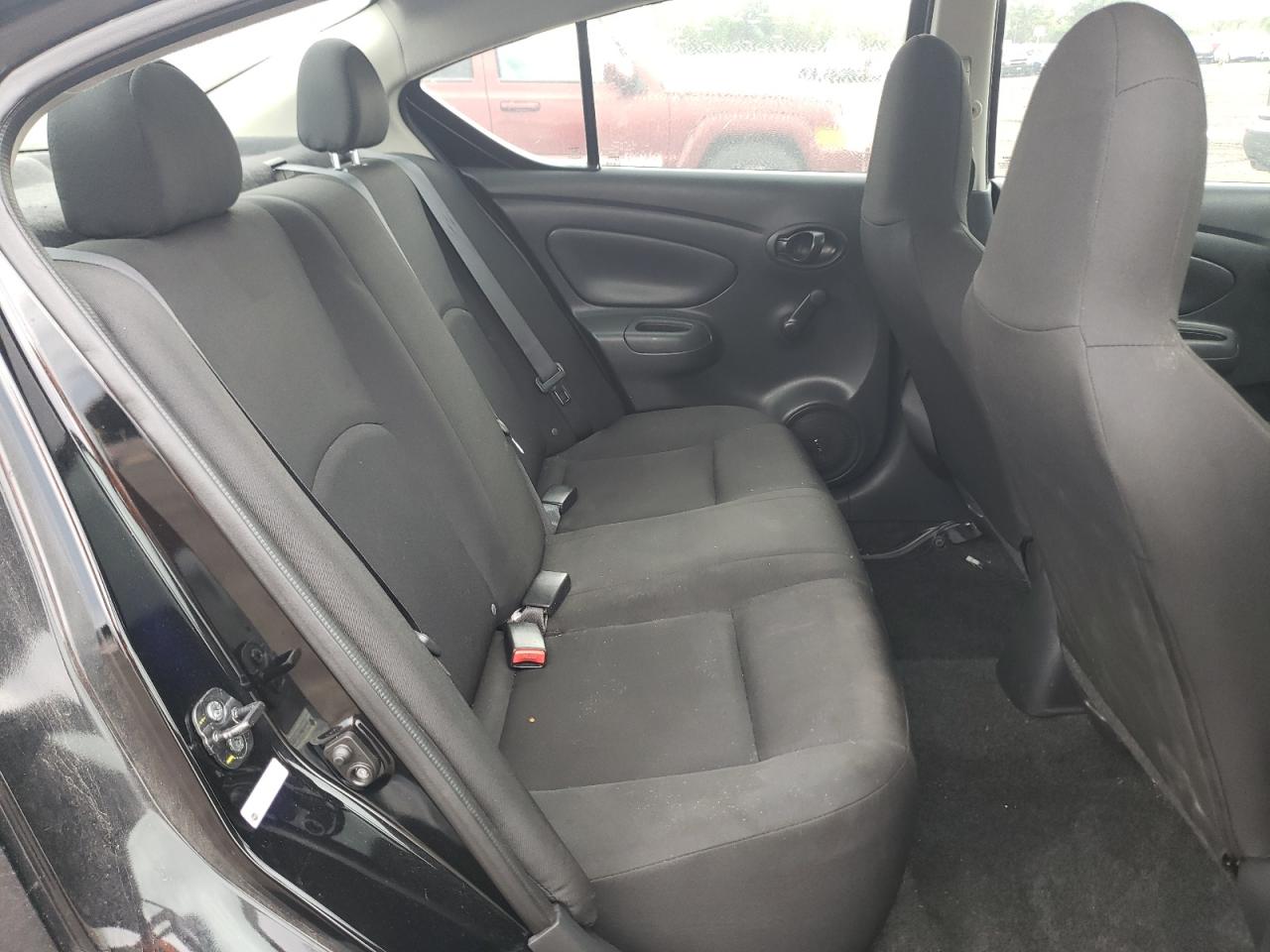Photo 6 from auction – 2016 NISSAN VERSA S with VIN 3N1CN7AP6GL832770