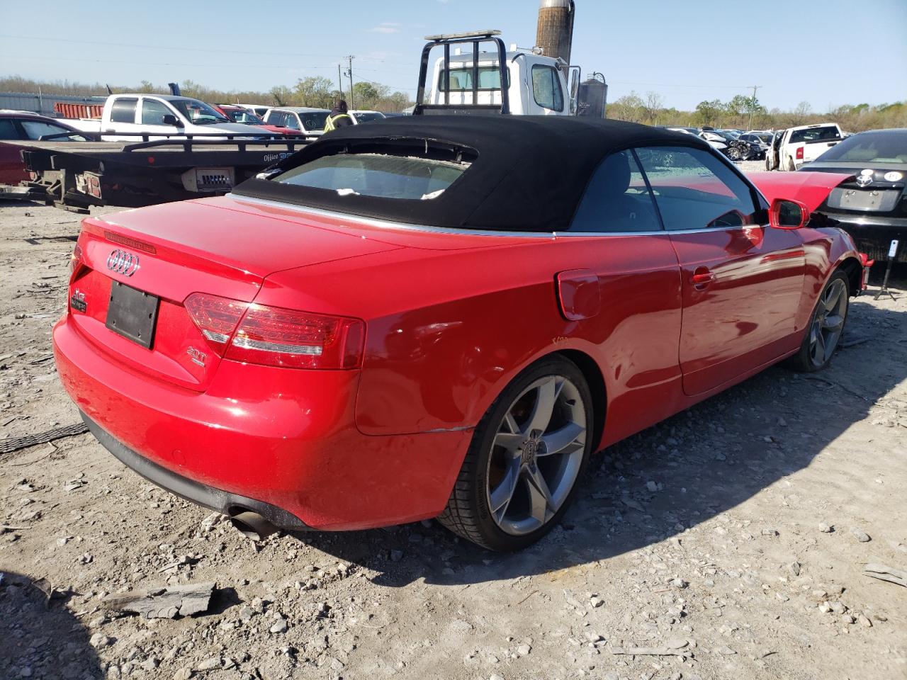 صورة رقم 4 من المزاد - 2010 AUDI A5 PREMIUM مع VIN WAULFAFH6AN020544