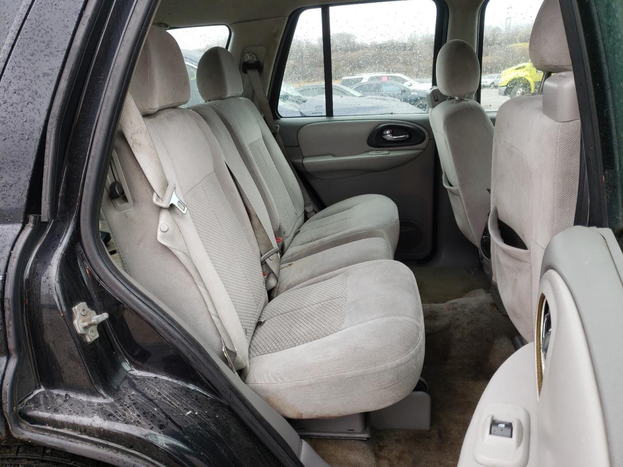 Photo 6 from auction – 2007 CHEVROLET TRAILBLAZE with VIN 1GNDS13S272294828