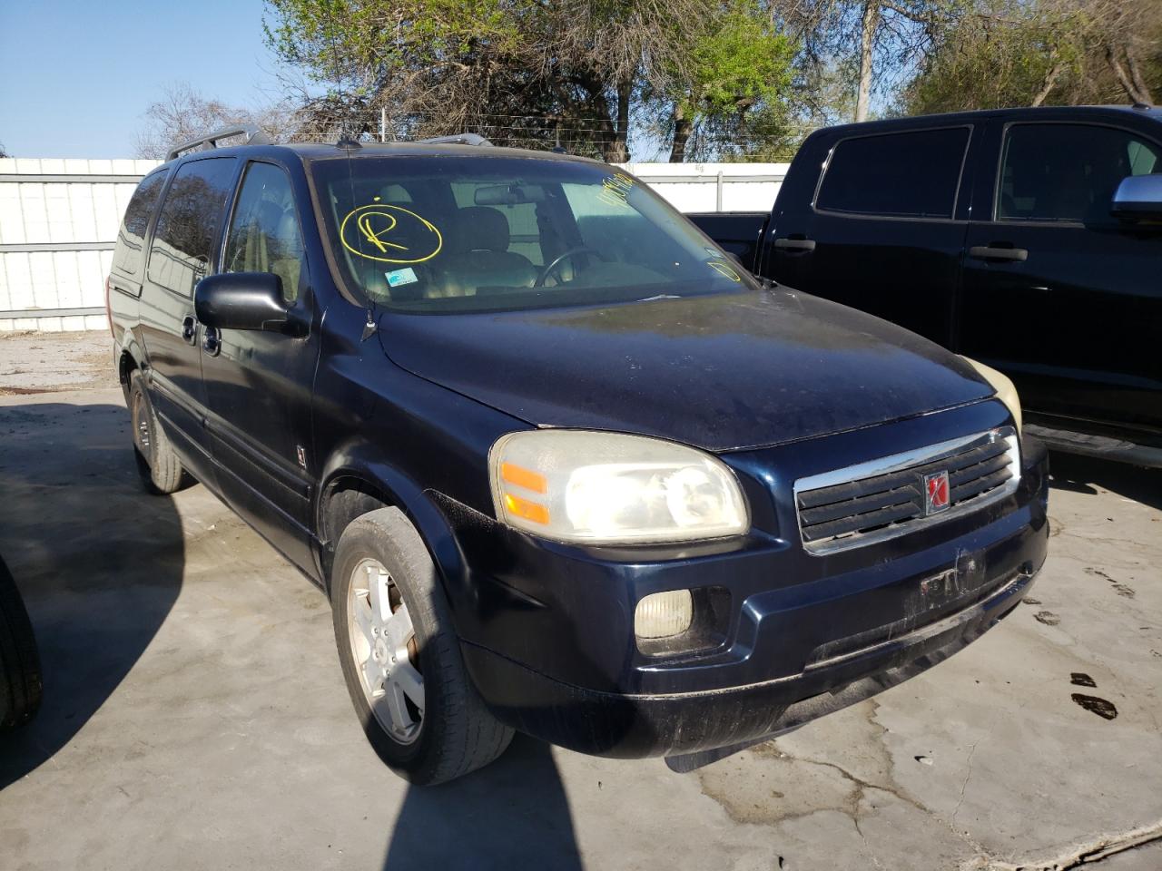 SATURN RELAY 3 2005 with VIN 5GZDV23L35D168671 - Photo from auction