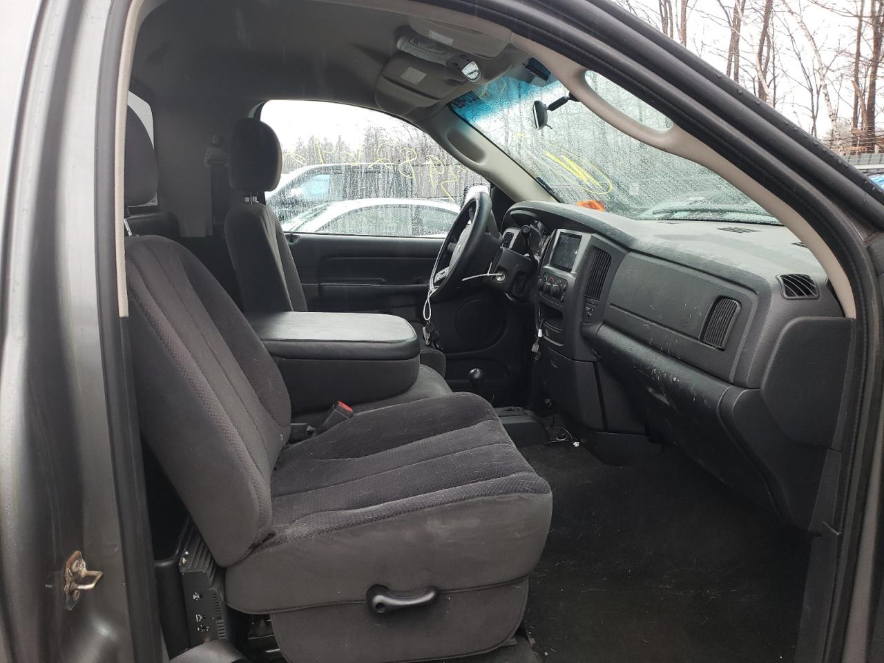 Photo 5 from auction – 2005 DODGE RAM 1500 S with VIN 1D7HU16D45J651873