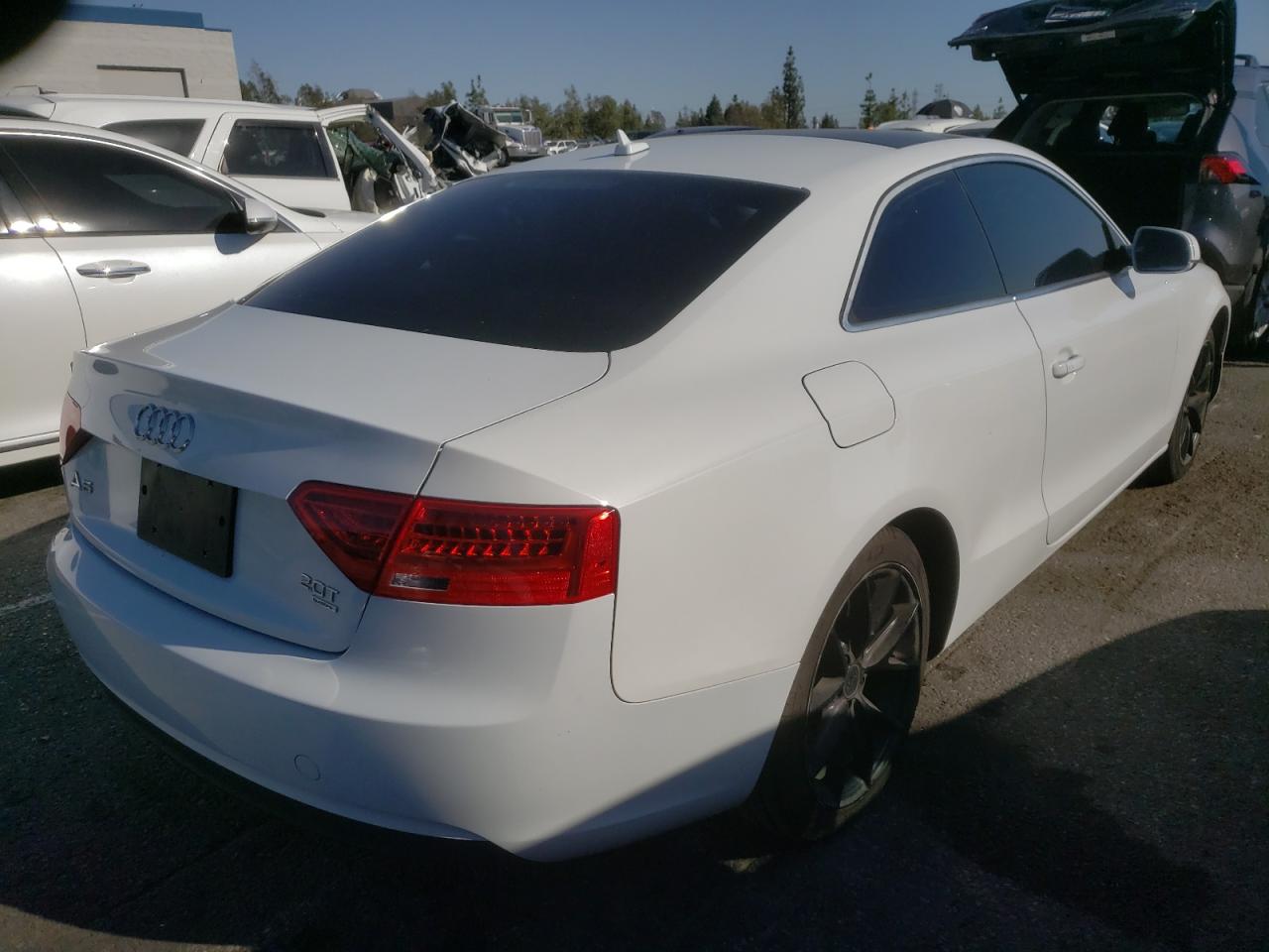 Photo 4 from auction – 2014 AUDI A5 PREMIUM with VIN WAUCFAFR6EA023174