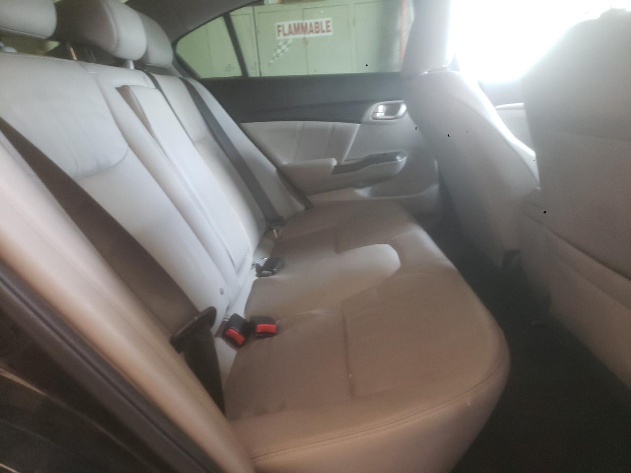 Photo 6 from auction – 2015 HONDA CIVIC EXL with VIN 2HGFB2F95FH530945