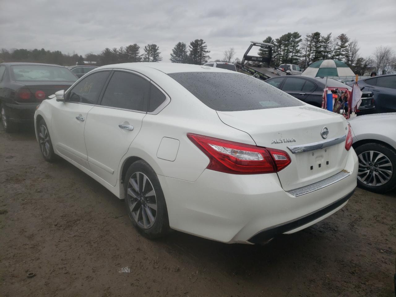 Photo 3 from auction – 2017 NISSAN ALTIMA 2.5 with VIN 1N4AL3APXHC165644
