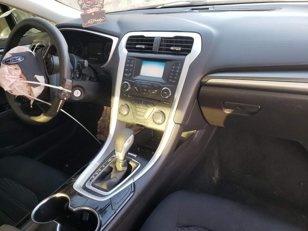 Photo 9 from auction – 2016 FORD FUSION SE with VIN 3FA6P0H77GR284024